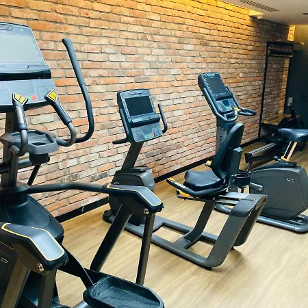 Apartment S&s Chlebova Z Widokiem Na Rzeke Motlawe, Stare *