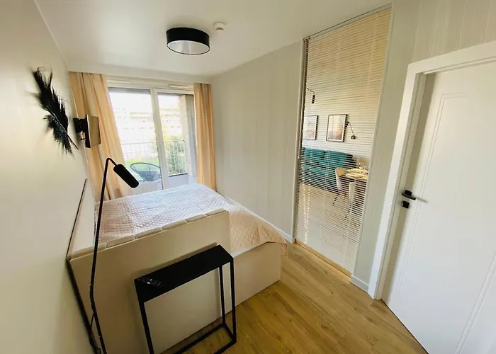 S&s Chlebova Z Widokiem Na Rzeke Motlawe, Stare *