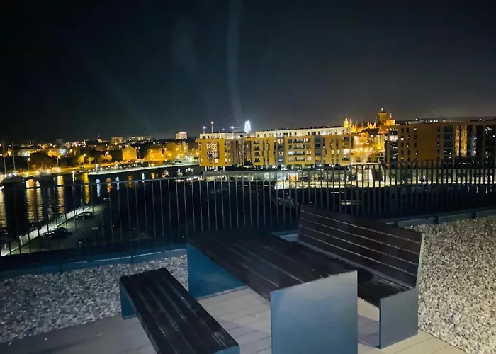 S&s Chlebova Z Widokiem Na Rzeke Motlawe, Stare Gdaňsk